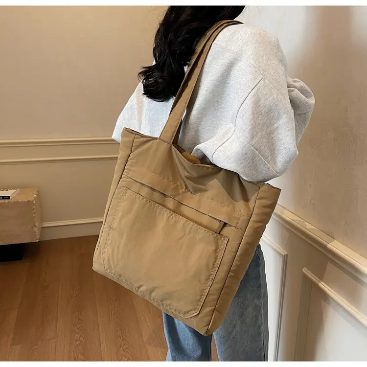 Women's Large Capacity Nylon Tote Bag Black — feature 30