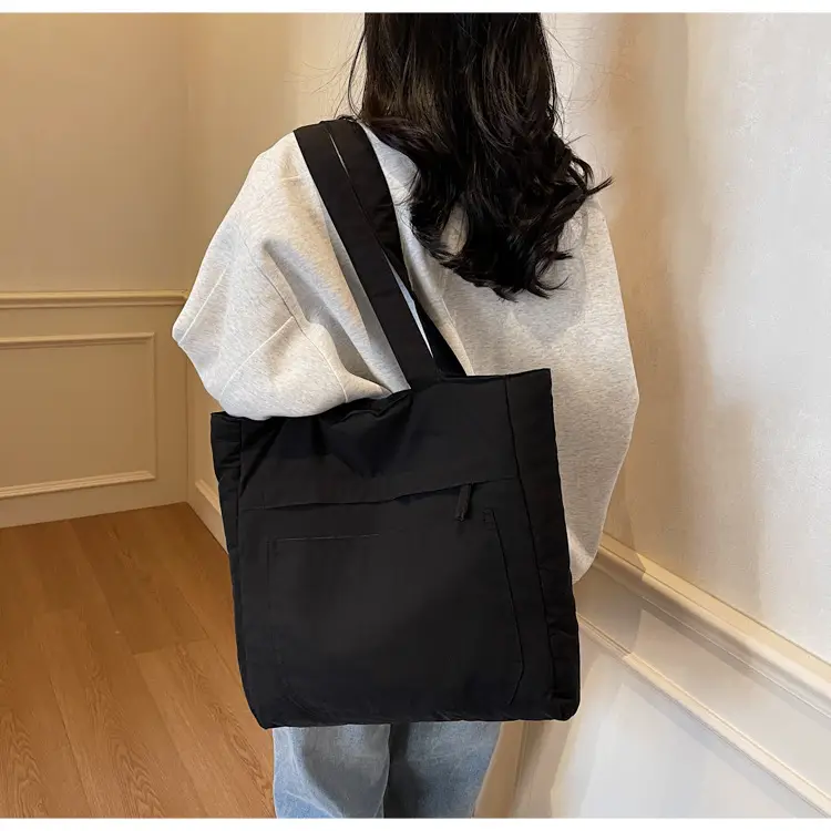 Women's Large Capacity Nylon Tote Bag Black — feature 39