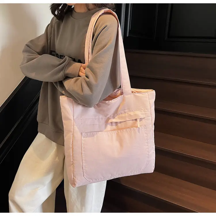Women's Large Capacity Nylon Tote Bag Black — feature 47