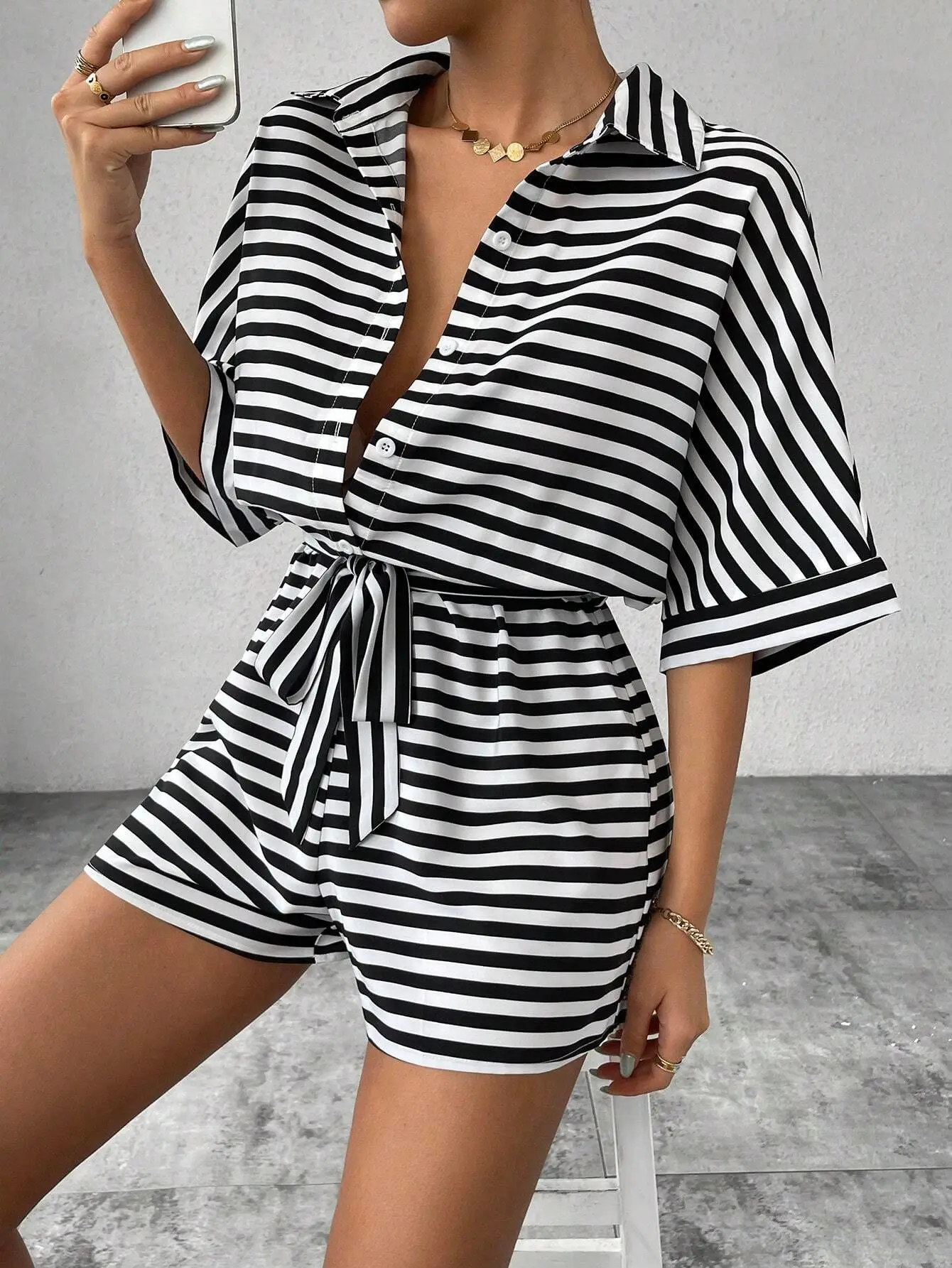 Women Striped Lapel Cardigan Belt Shorts Suit Red White — feature 19