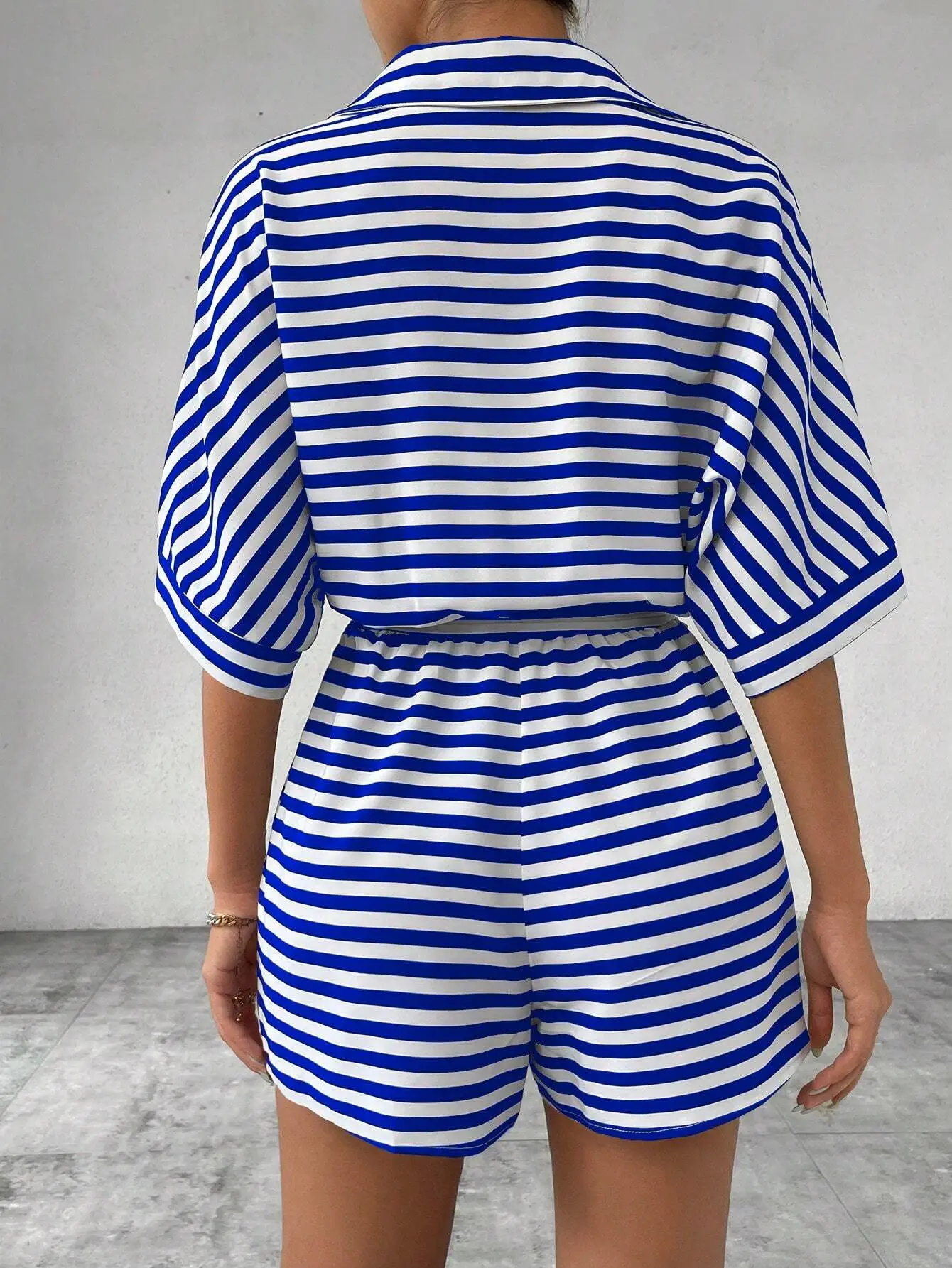 Women Striped Lapel Cardigan Belt Shorts Suit Red White — feature 28