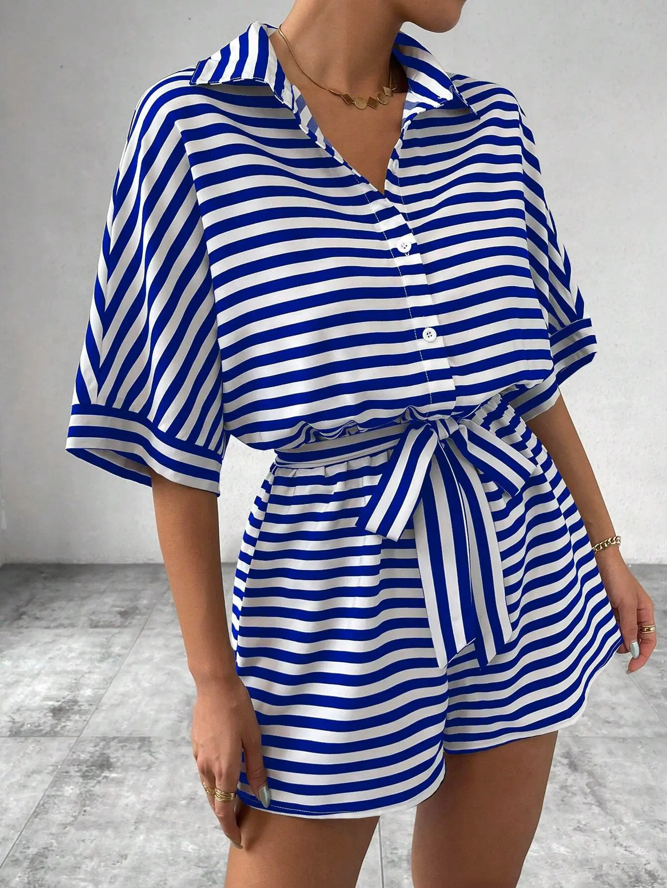 Women Striped Lapel Cardigan Belt Shorts Suit Red White — feature 31