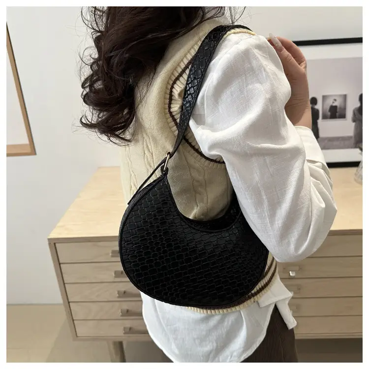 Women's Maroon Woven Shoulder Bag with Adjustable Strap — feature 18