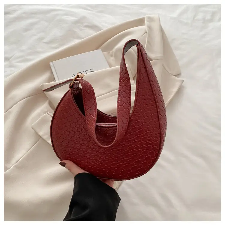 Women's Maroon Woven Shoulder Bag with Adjustable Strap - Image 3