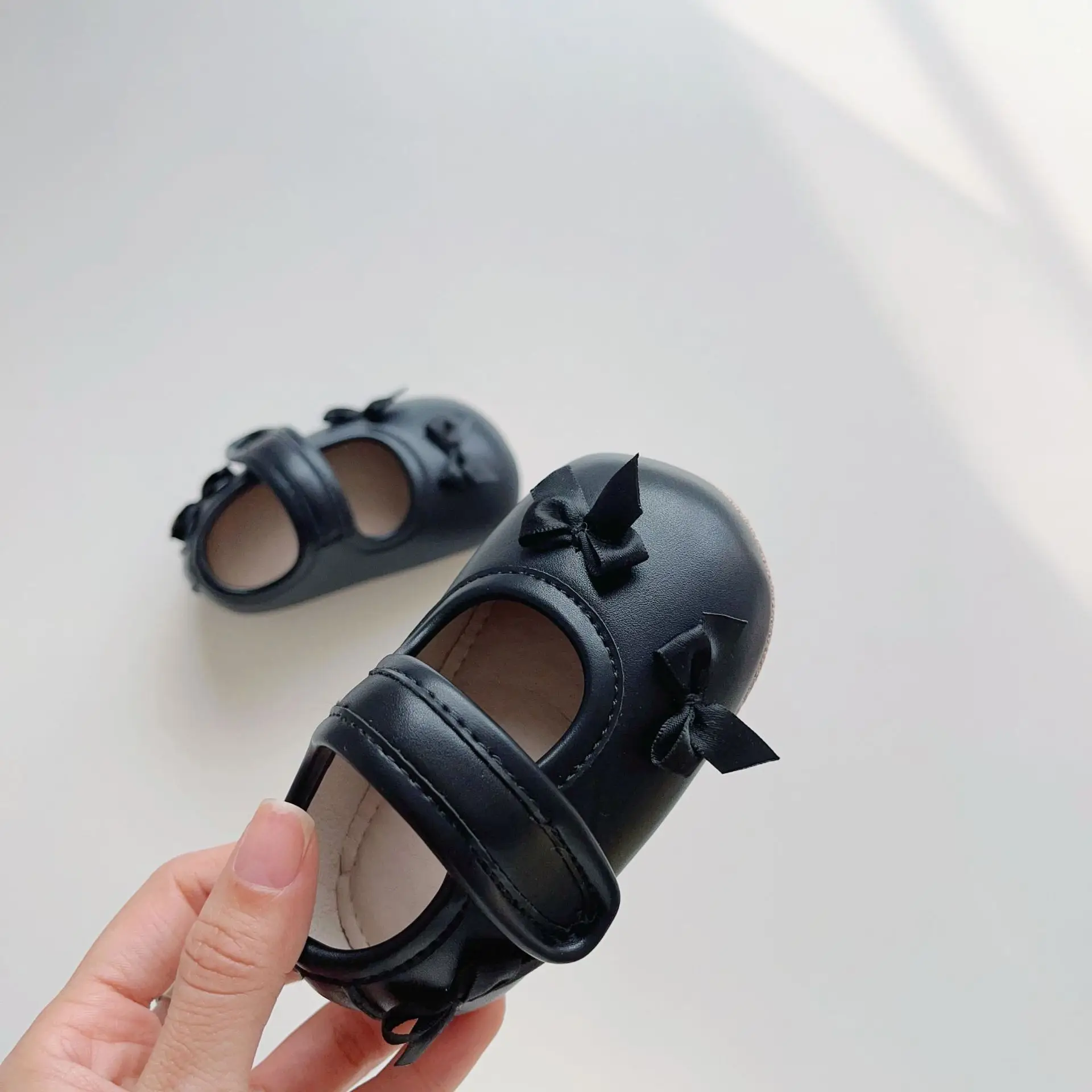 Baby Bow Velcro Shoes for 0-2 Years Non-Slip Soft Sole — feature 17