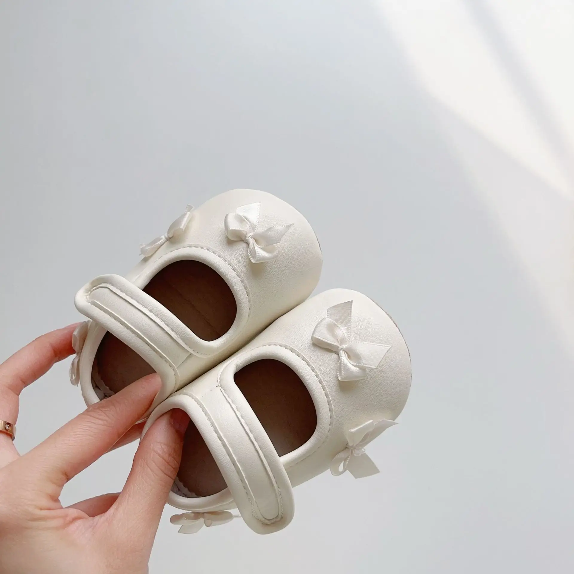 Baby Bow Velcro Shoes for 0-2 Years Non-Slip Soft Sole — feature 5