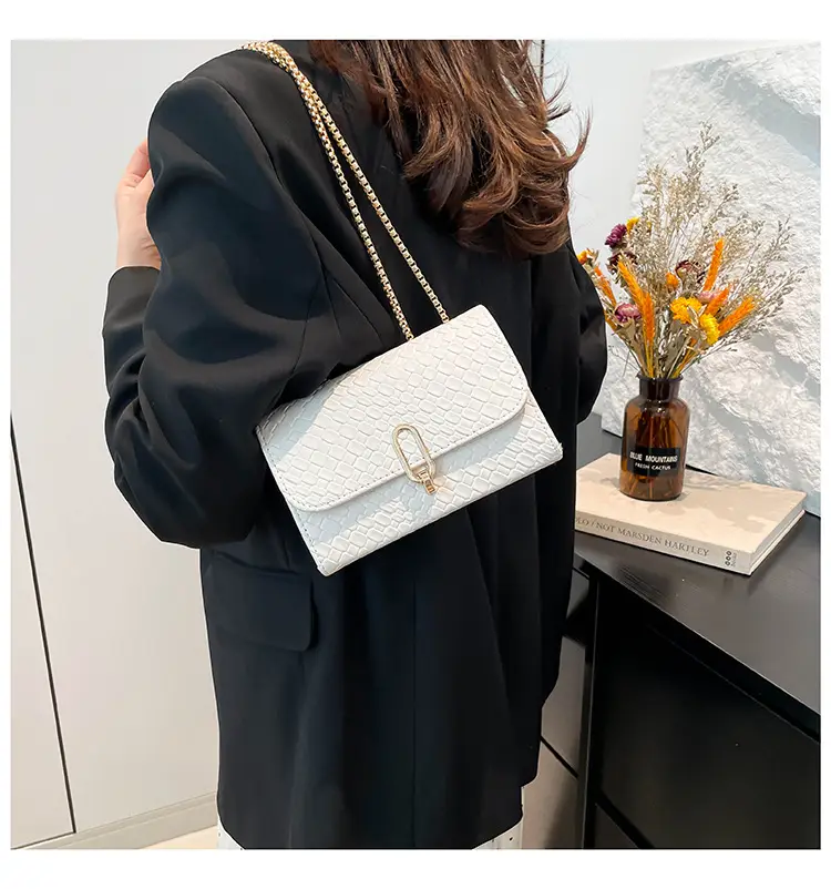 Trendy Woven Brown Shoulder Bag with Retro Lock — feature 15