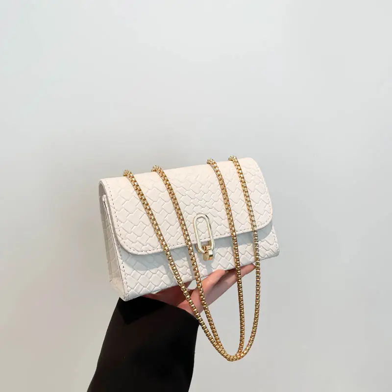 Trendy Woven Brown Shoulder Bag with Retro Lock - Image 2