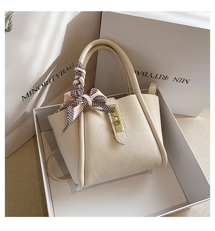 Black Crossbody Bag with Bow for Women 2025 — feature 13