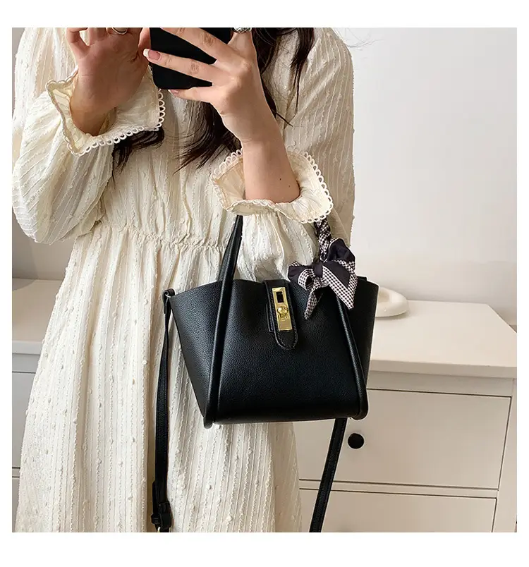 Black Crossbody Bag with Bow for Women 2025 — feature 15