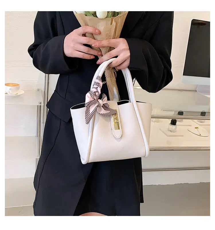 Black Crossbody Bag with Bow for Women 2025 — feature 25