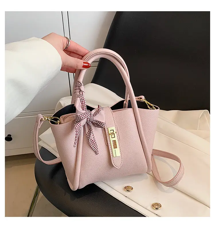 Black Crossbody Bag with Bow for Women 2025 — feature 9