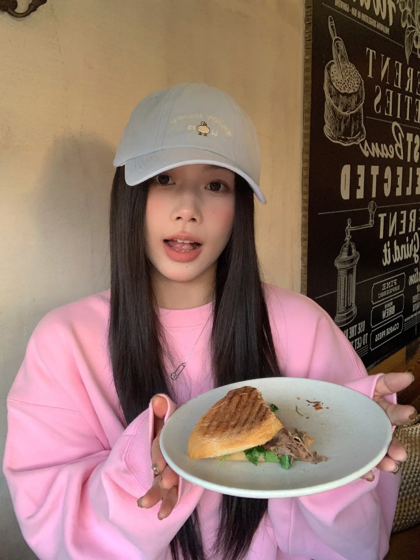 Light Blue Cartoon Embroidered Baseball Cap for Women — feature 15