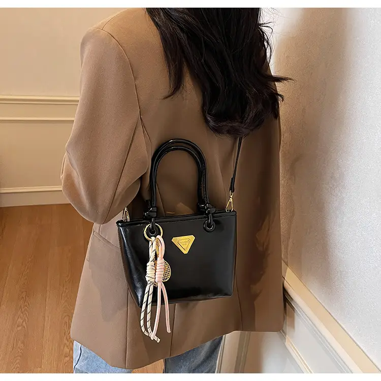 Women's Light Blue Retro Handbag with Gold Plated Logo — feature 20