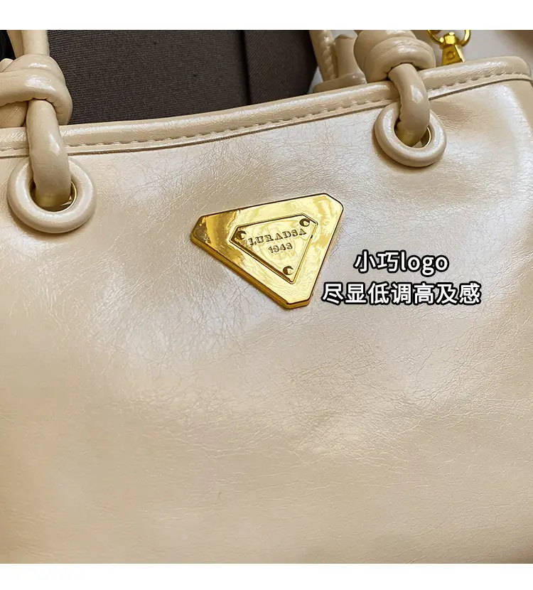 Women's Light Blue Retro Handbag with Gold Plated Logo — feature 4