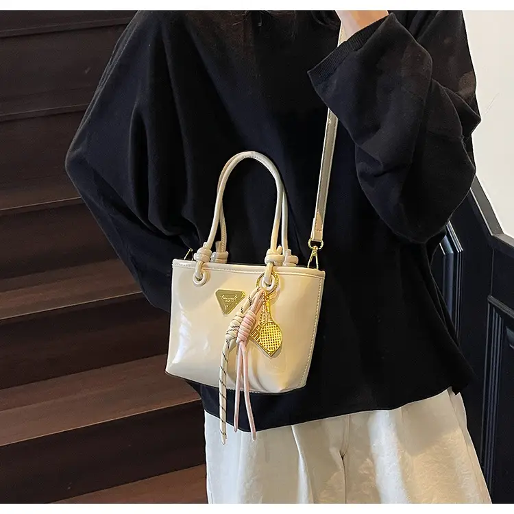 Women's Light Blue Retro Handbag with Gold Plated Logo — feature 9