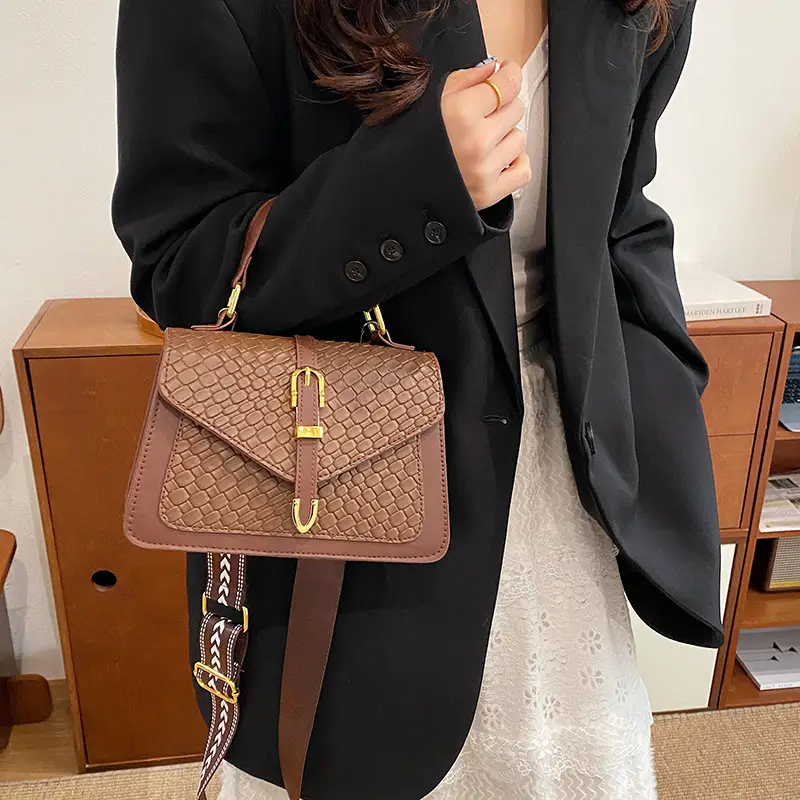 Silver Embroidered Shoulder Bag for Women 2025 - Image 9