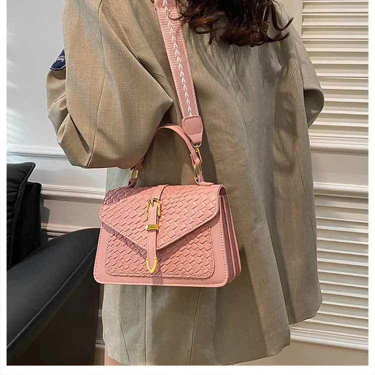 Silver Embroidered Shoulder Bag for Women 2025 — feature 12