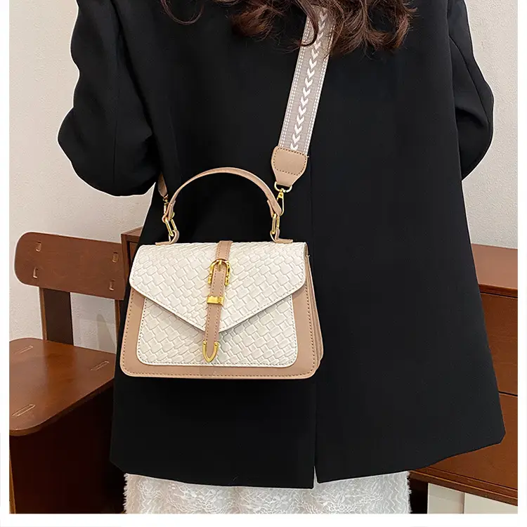 Silver Embroidered Shoulder Bag for Women 2025 — feature 17
