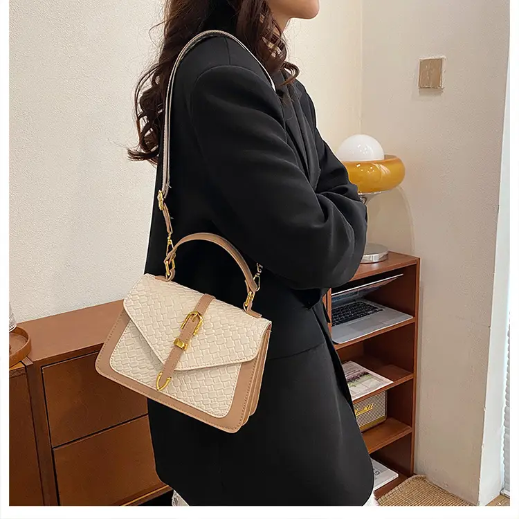Silver Embroidered Shoulder Bag for Women 2025 — feature 19