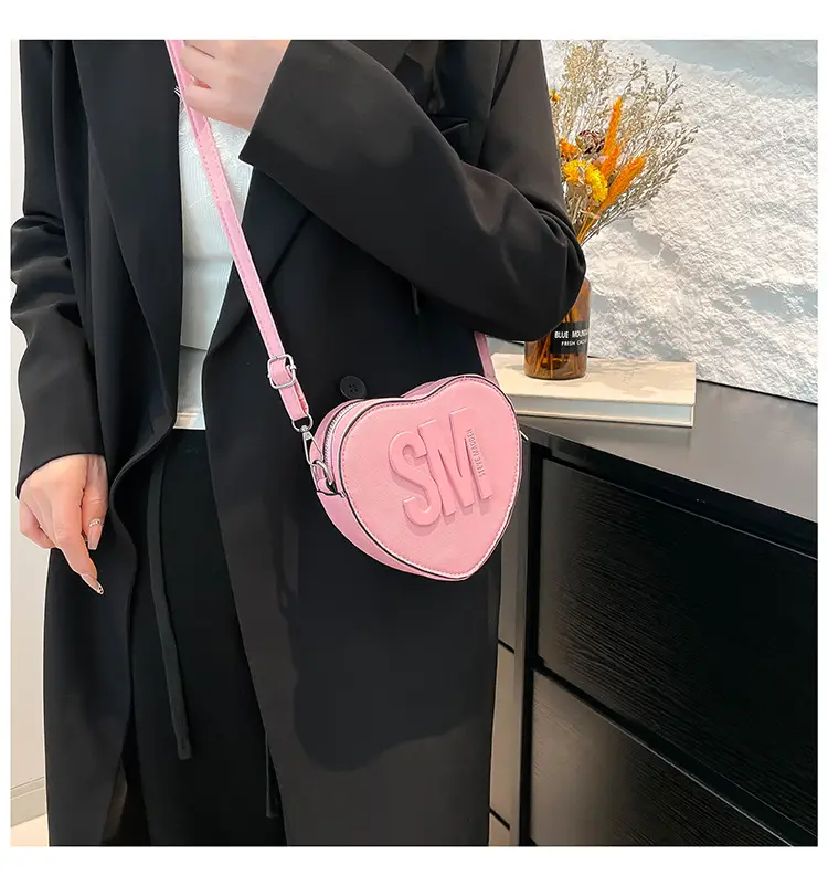 Heart Shaped Women's Black Shoulder Bag with SM Logo — feature 11