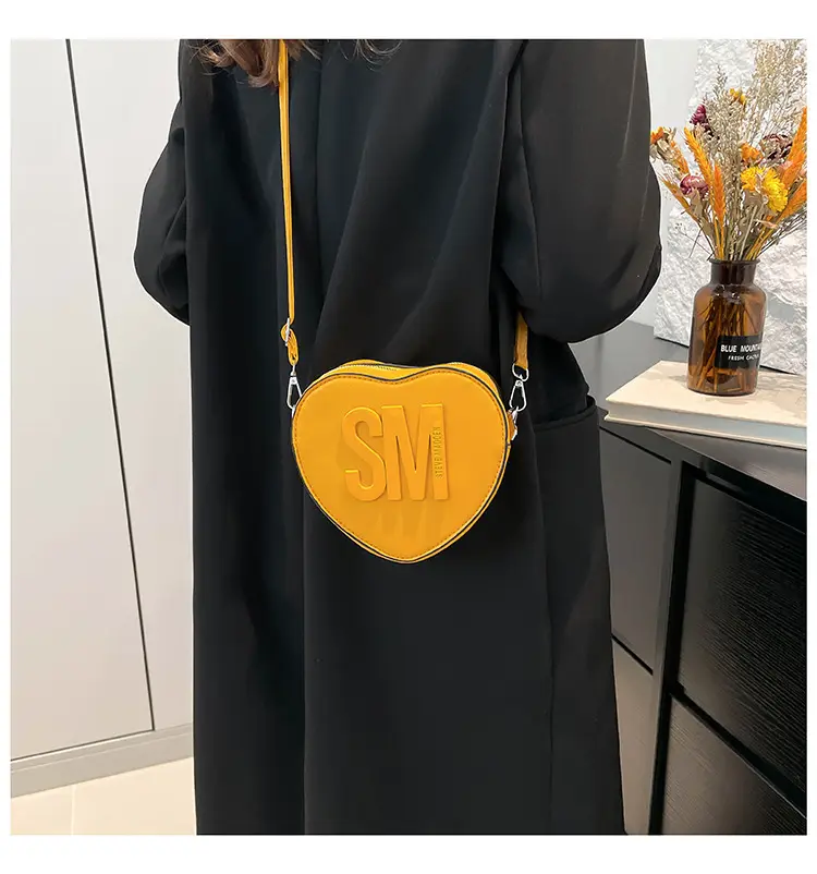 Heart Shaped Women's Black Shoulder Bag with SM Logo — feature 12