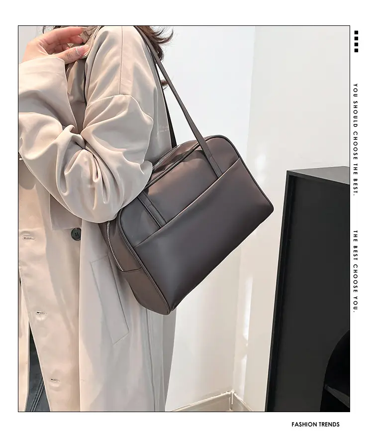 Korean Style Large Capacity Women's Shoulder Bag — feature 1