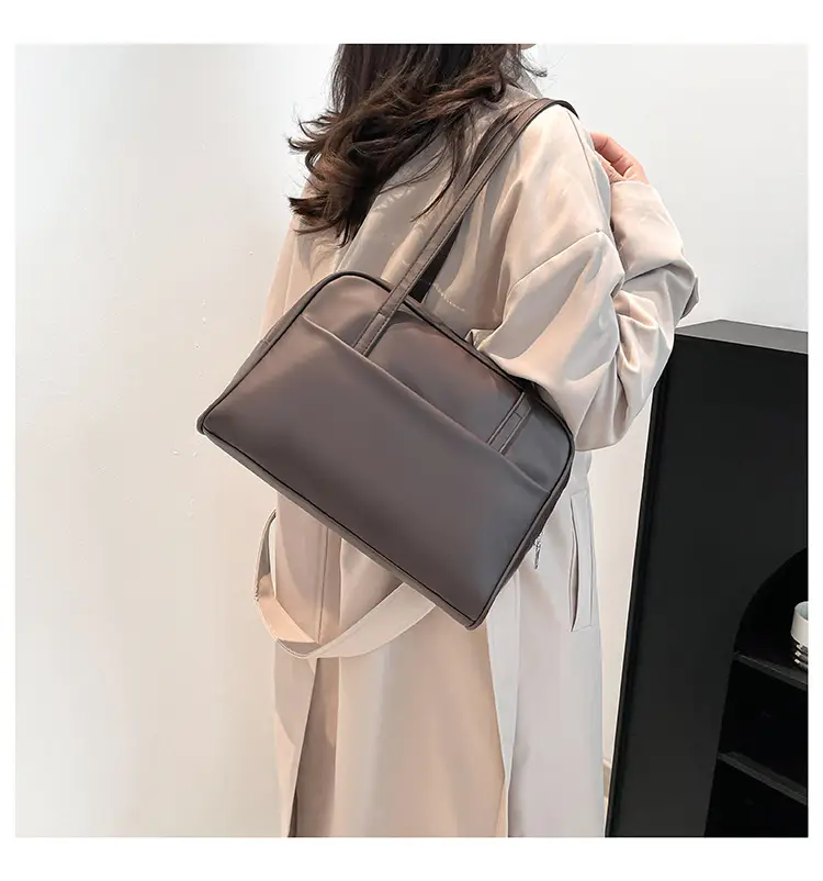 Korean Style Large Capacity Women's Shoulder Bag — feature 14