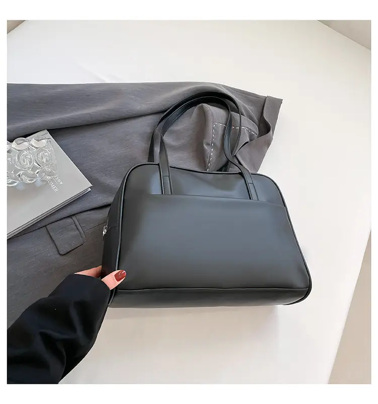 Korean Style Large Capacity Women's Shoulder Bag — feature 26