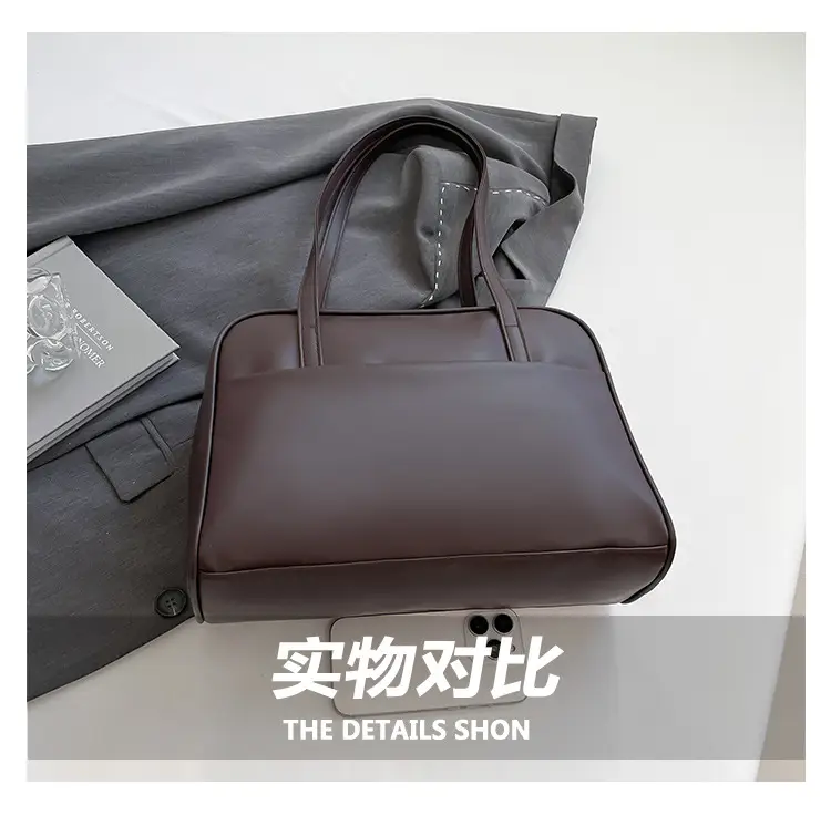 Korean Style Large Capacity Women's Shoulder Bag — feature 6
