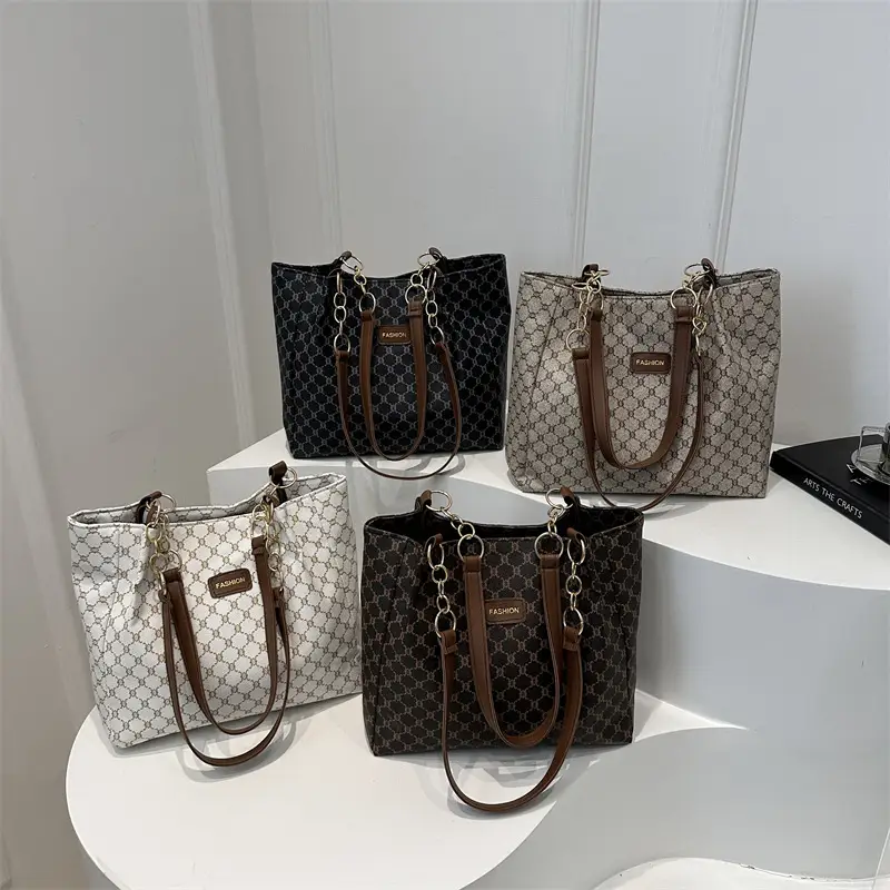 Korean Style Women's Large Capacity Shoulder Bag - Image 8