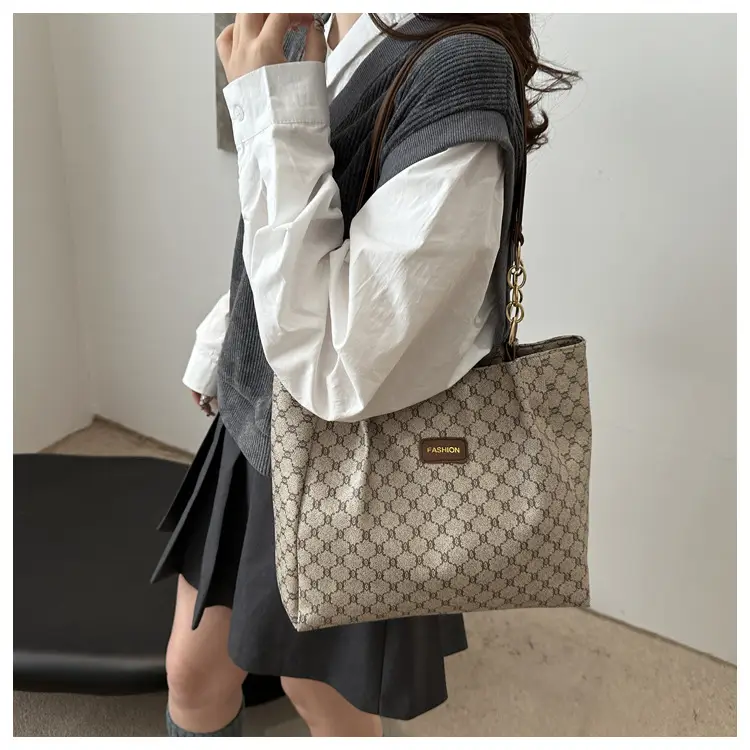 Korean Style Women's Large Capacity Shoulder Bag — feature 10