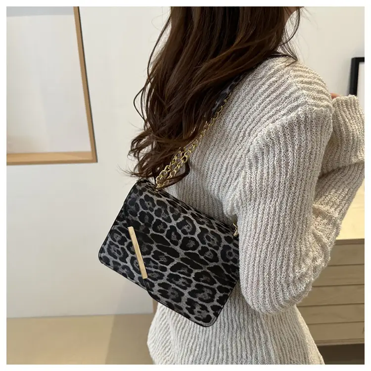 Leopard Print Chain Shoulder Bag for Women — feature 17