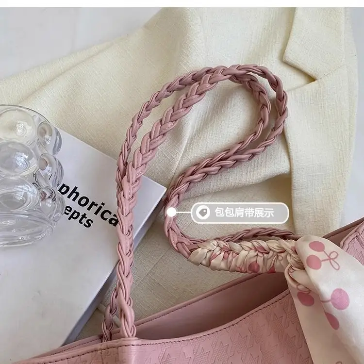 Pink Textured Shoulder Bag for Women 2026 Spring — feature 10