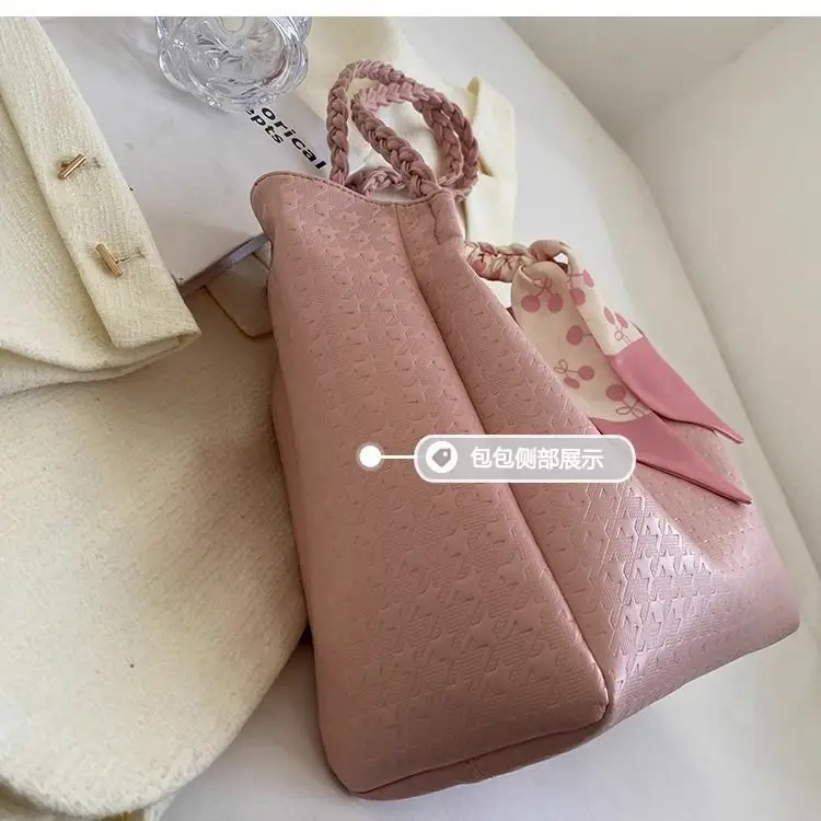 Pink Textured Shoulder Bag for Women 2026 Spring — feature 12