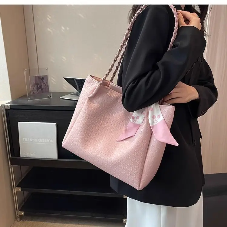 Pink Textured Shoulder Bag for Women 2026 Spring — feature 17