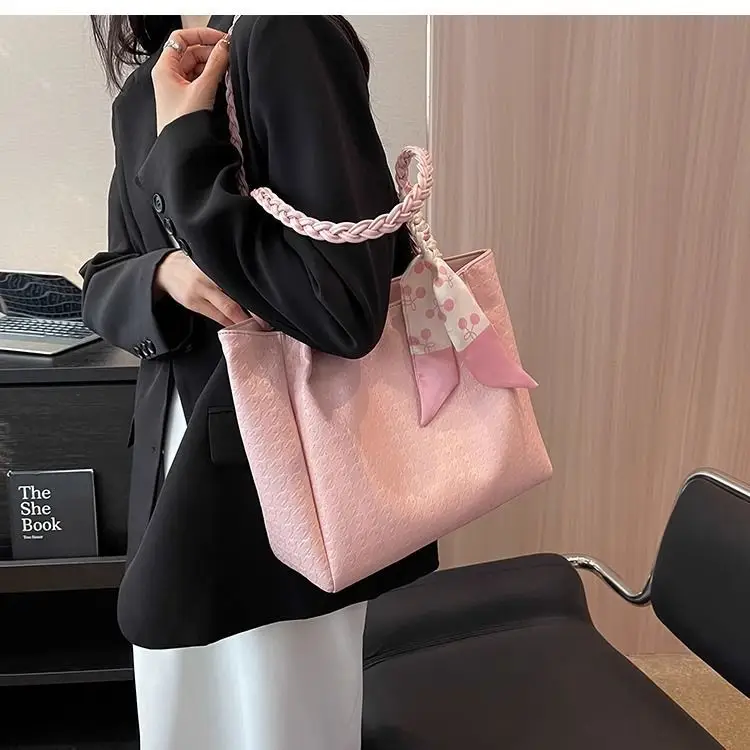 Pink Textured Shoulder Bag for Women 2026 Spring — feature 19