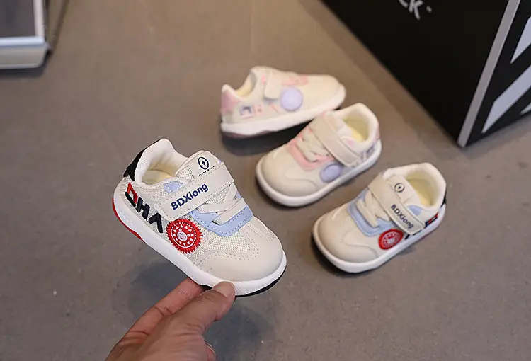 Boys Sneakers White Blue Mesh Non-Slip Toddler Shoes — feature 1
