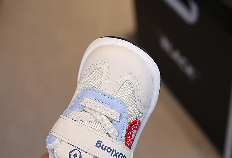 Boys Sneakers White Blue Mesh Non-Slip Toddler Shoes — feature 6