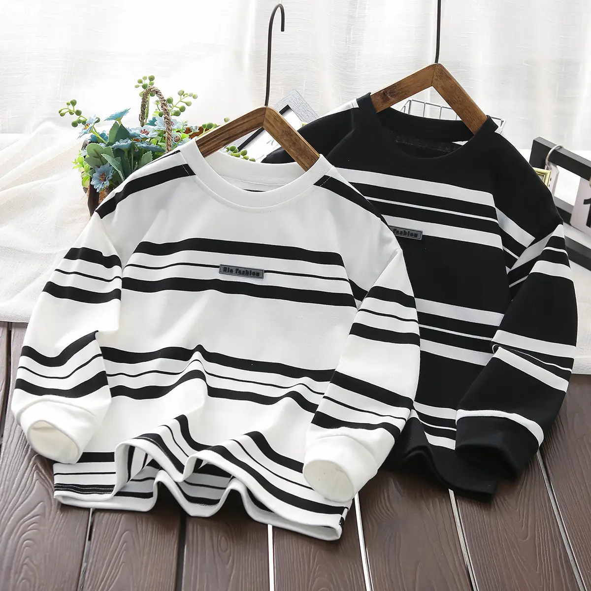 2025 Boys Long Sleeve Striped T-Shirt Medium Large — feature 1