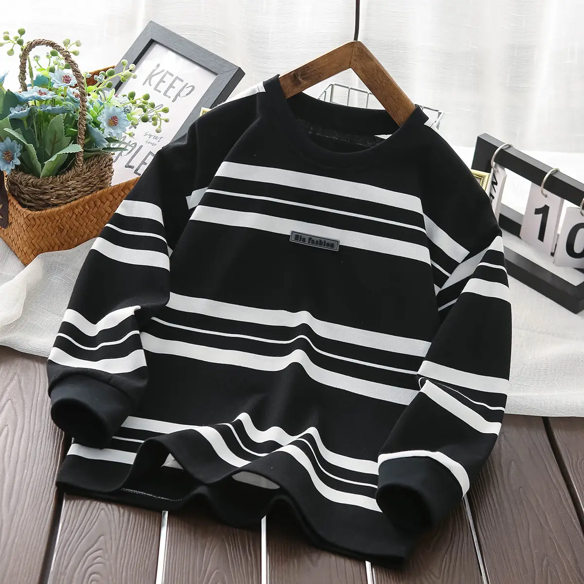 2025 Boys Long Sleeve Striped T-Shirt Medium Large — feature 3