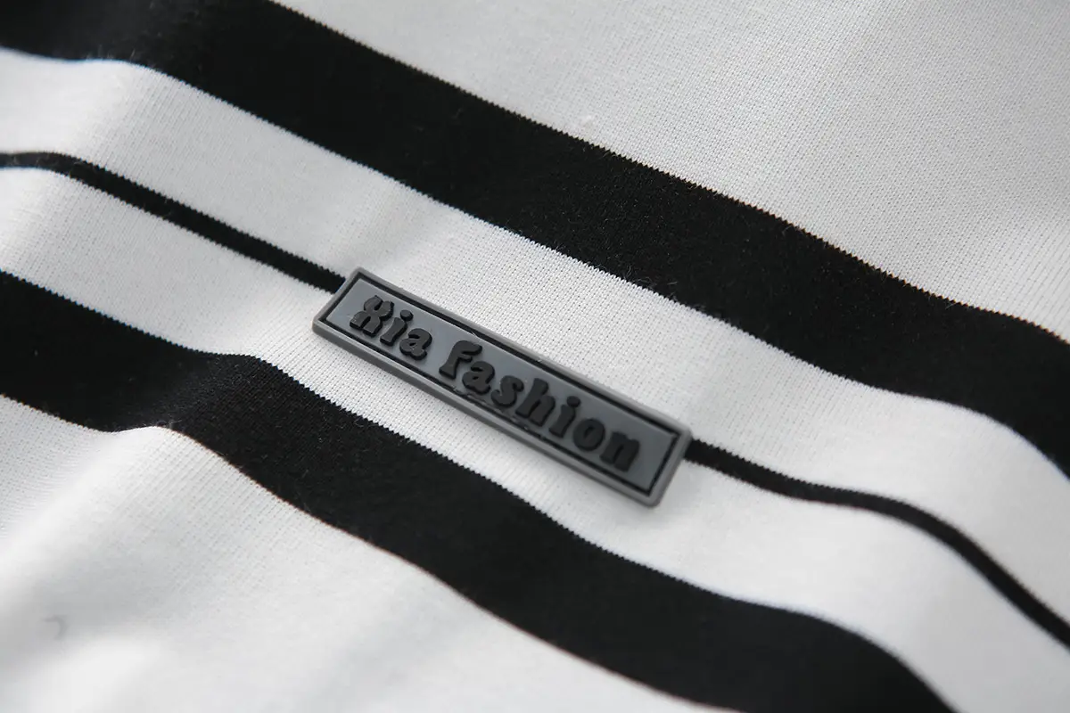 2025 Boys Long Sleeve Striped T-Shirt Medium Large — feature 6