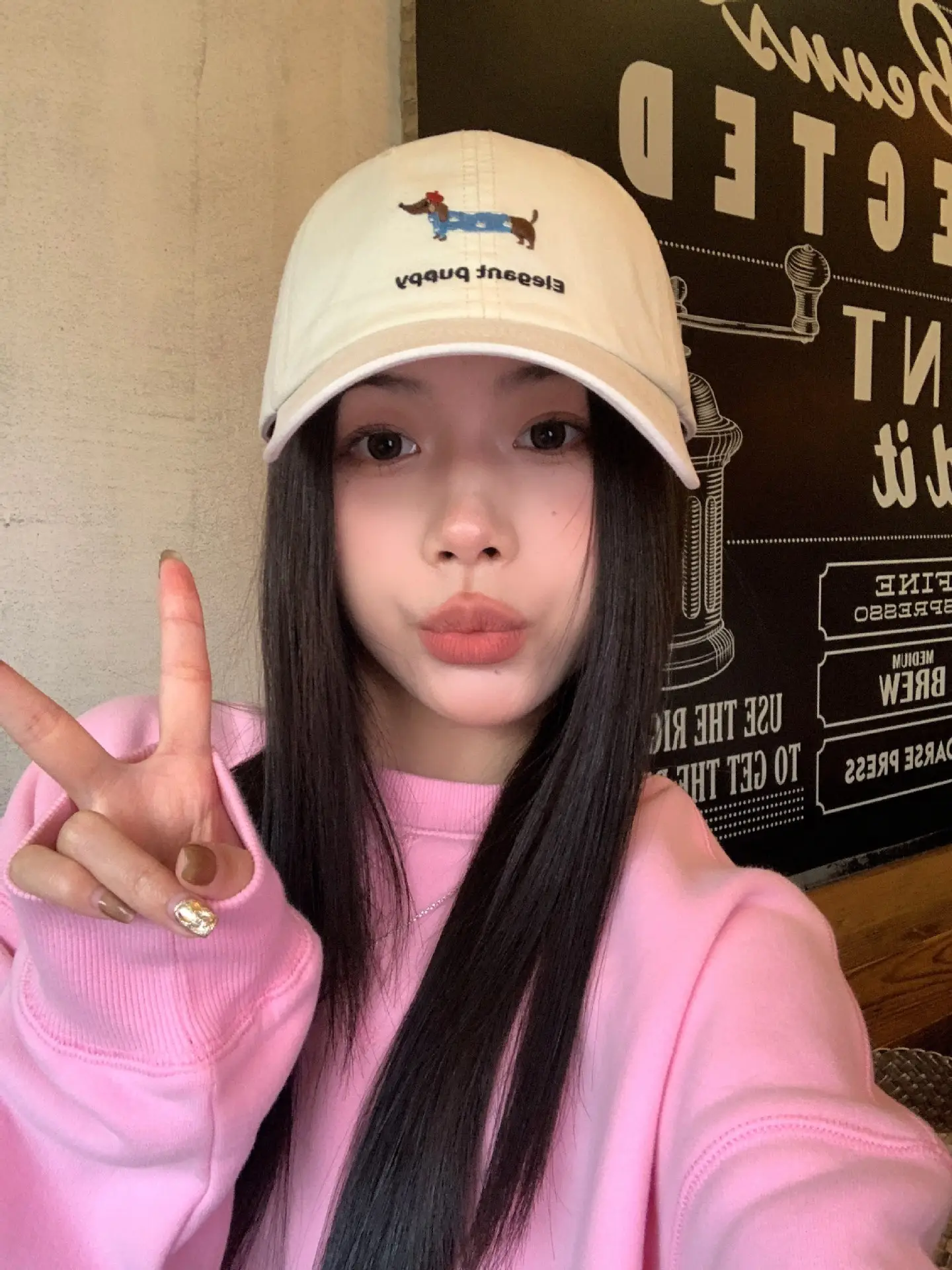 Black Elegant Puppy Hat for Women — feature 1