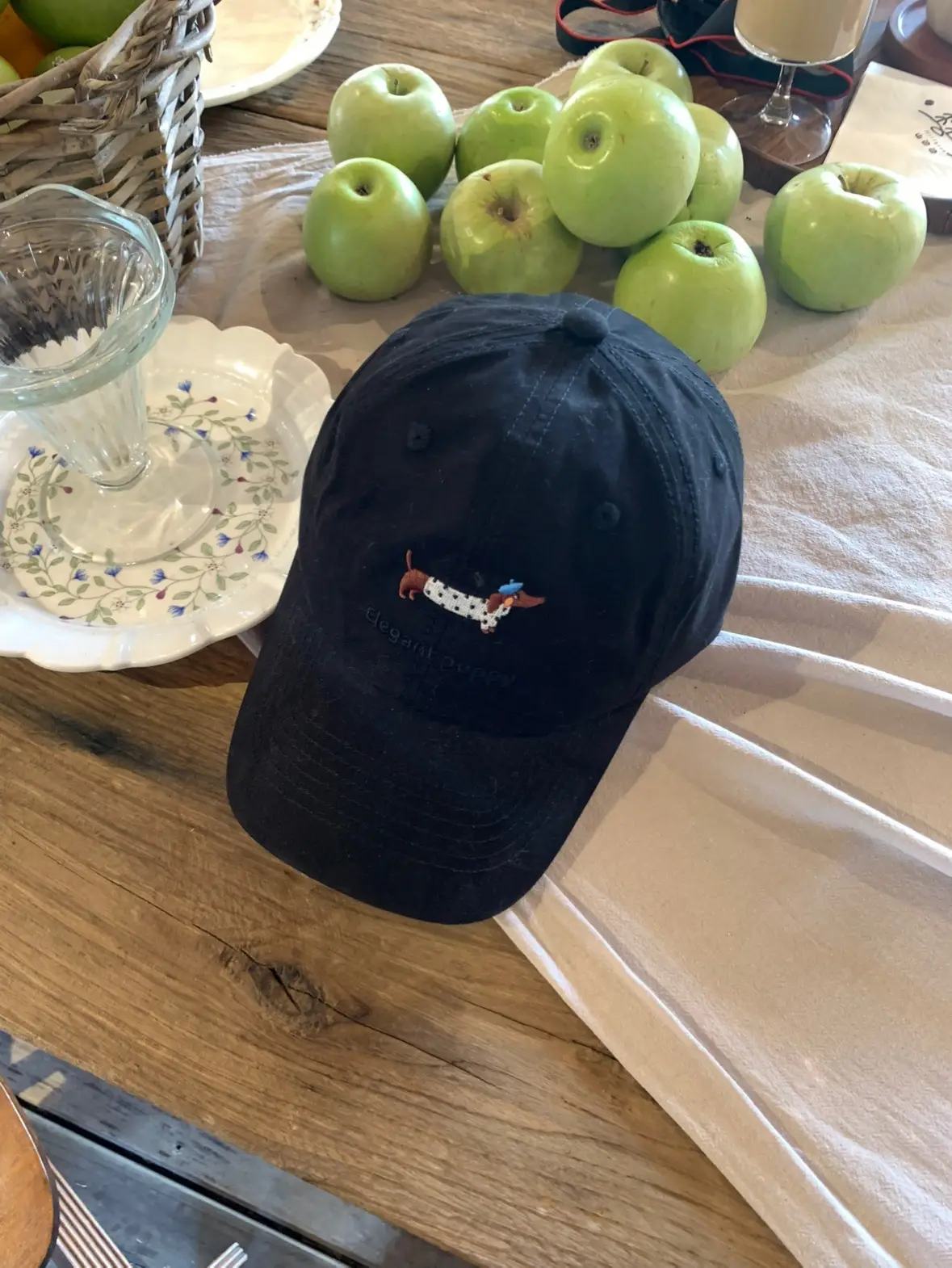 Black Elegant Puppy Hat for Women — feature 19