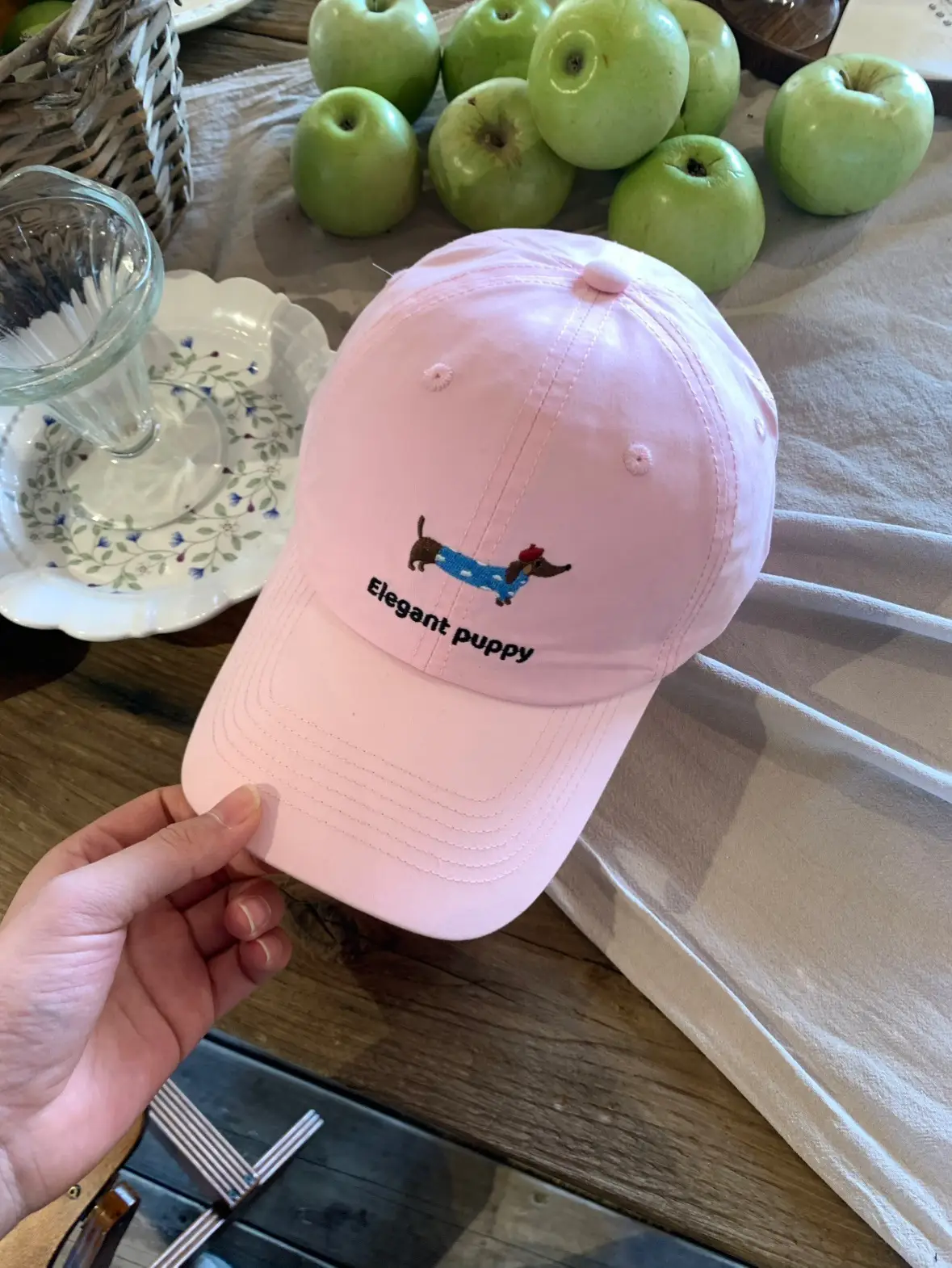 Black Elegant Puppy Hat for Women — feature 23