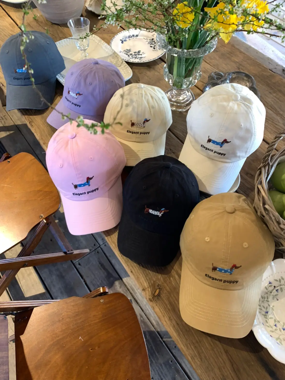Black Elegant Puppy Hat for Women — feature 5