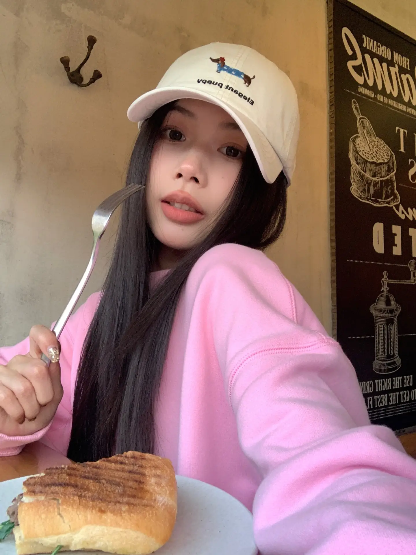 Black Elegant Puppy Hat for Women — feature 8