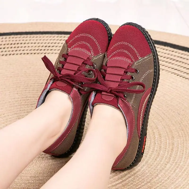 Old Beijing Cloth Shoes Women's Spring and Autumn New Mothers' Shoes Lightweight Non-slip Flat Milk Shoes Soft-soled Casual Single-layer Shoes - Image 4