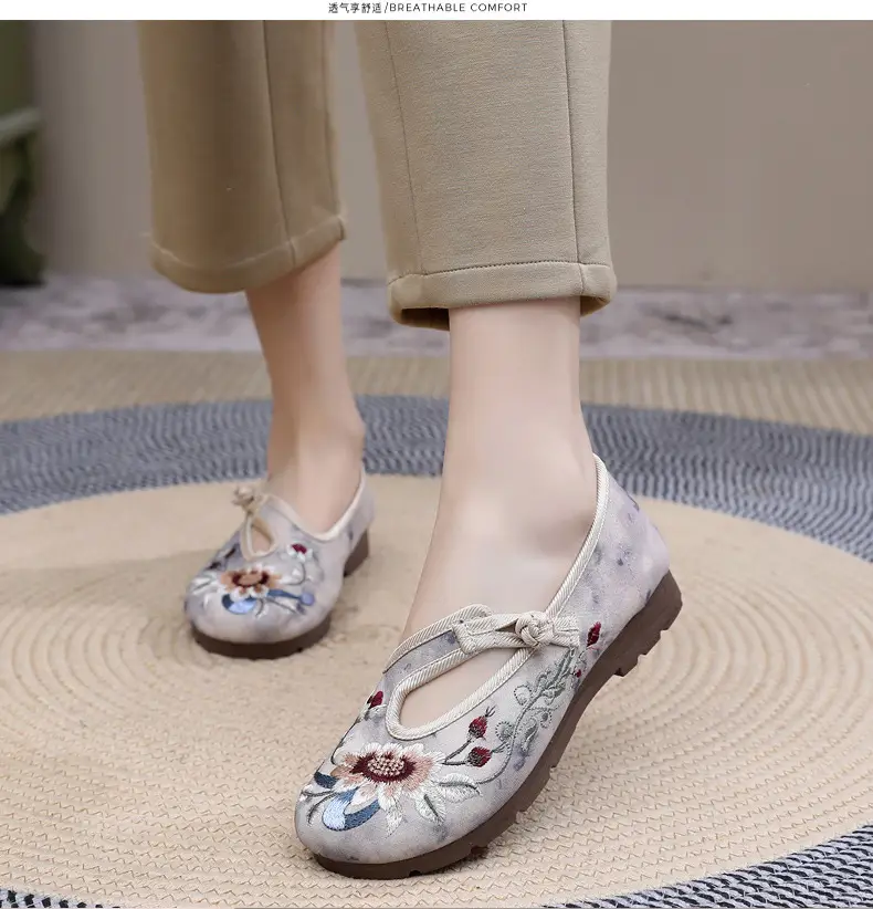 Retro Chinese Style Hanfu Shoes Old Beijing Cloth Shoes Women's Shallow Mouth Breathable Ethnic Style Embroidered Shoes Comfortable Soft Sole Mother Shoes — feature 18