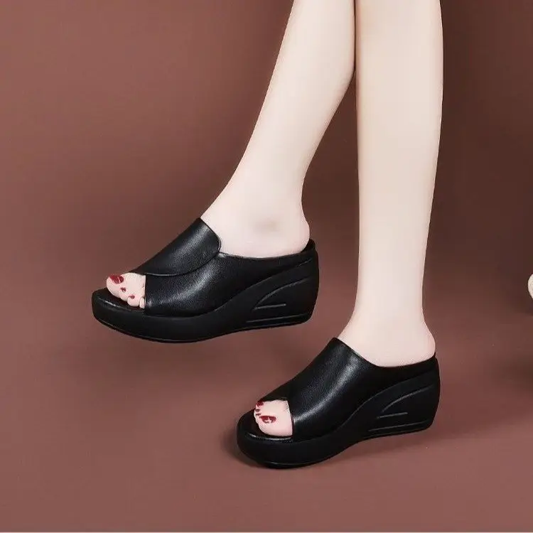Platform Platform Platform Sandals Women's 2025 Summer Outer Wedge Non-slip Platform Slippers with High Height Soft Bottom Platform Women's Shoes — feature 4